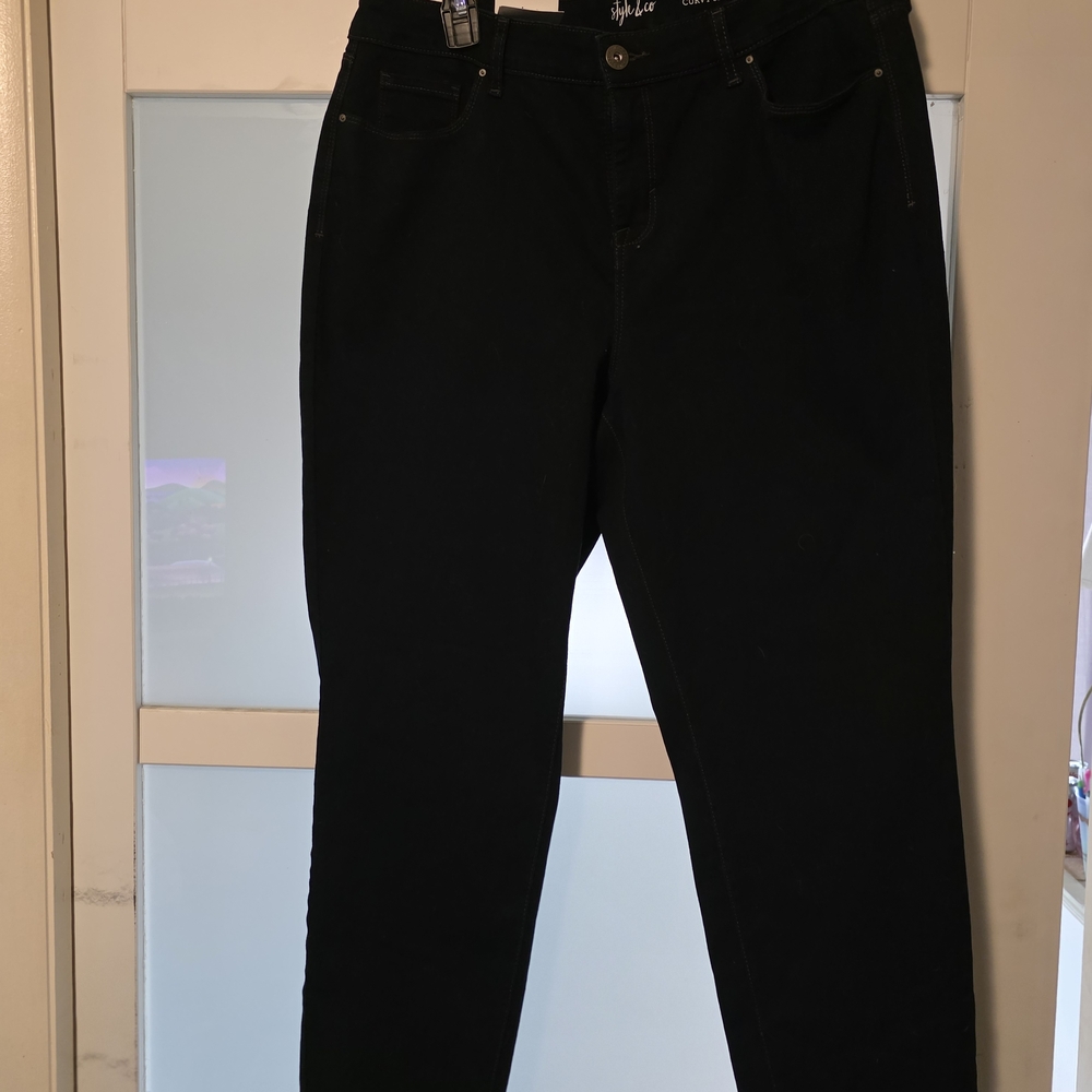 Women's Dark Blue Jeans